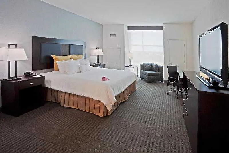 Hotel Alba Tampa, Tapestry Collection By Hilton