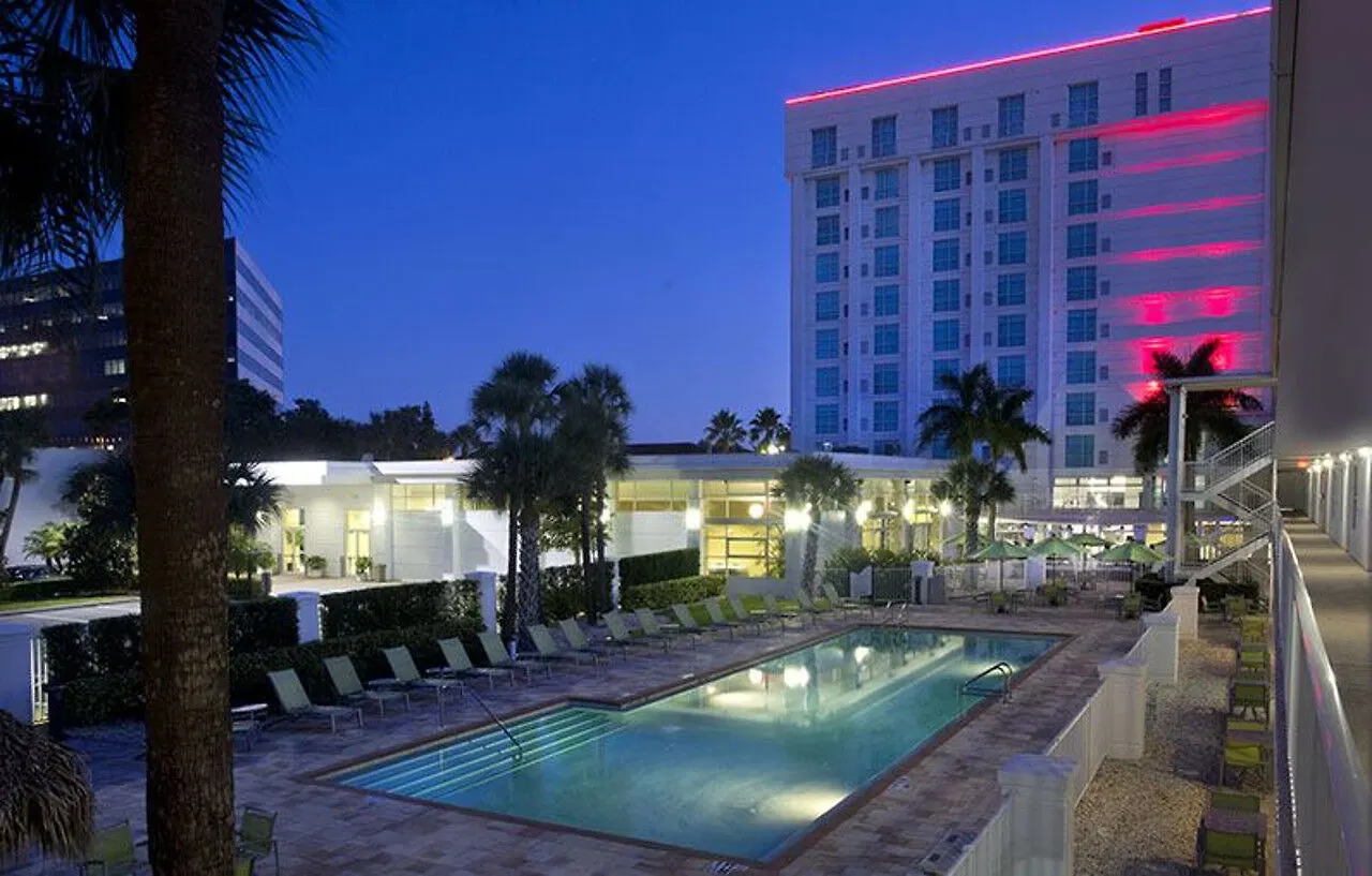 ****  Hotel Alba Tampa, Tapestry Collection By Hilton USA